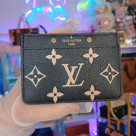 New NIB Louis Vuitton Monogram Empreinte Two-Tone Card Case Black Beige Full Set - Picture 2 of 8